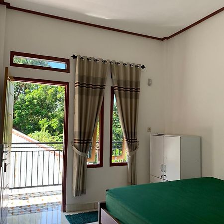 Bertus Guesthouse 라부안 바조 외부 사진