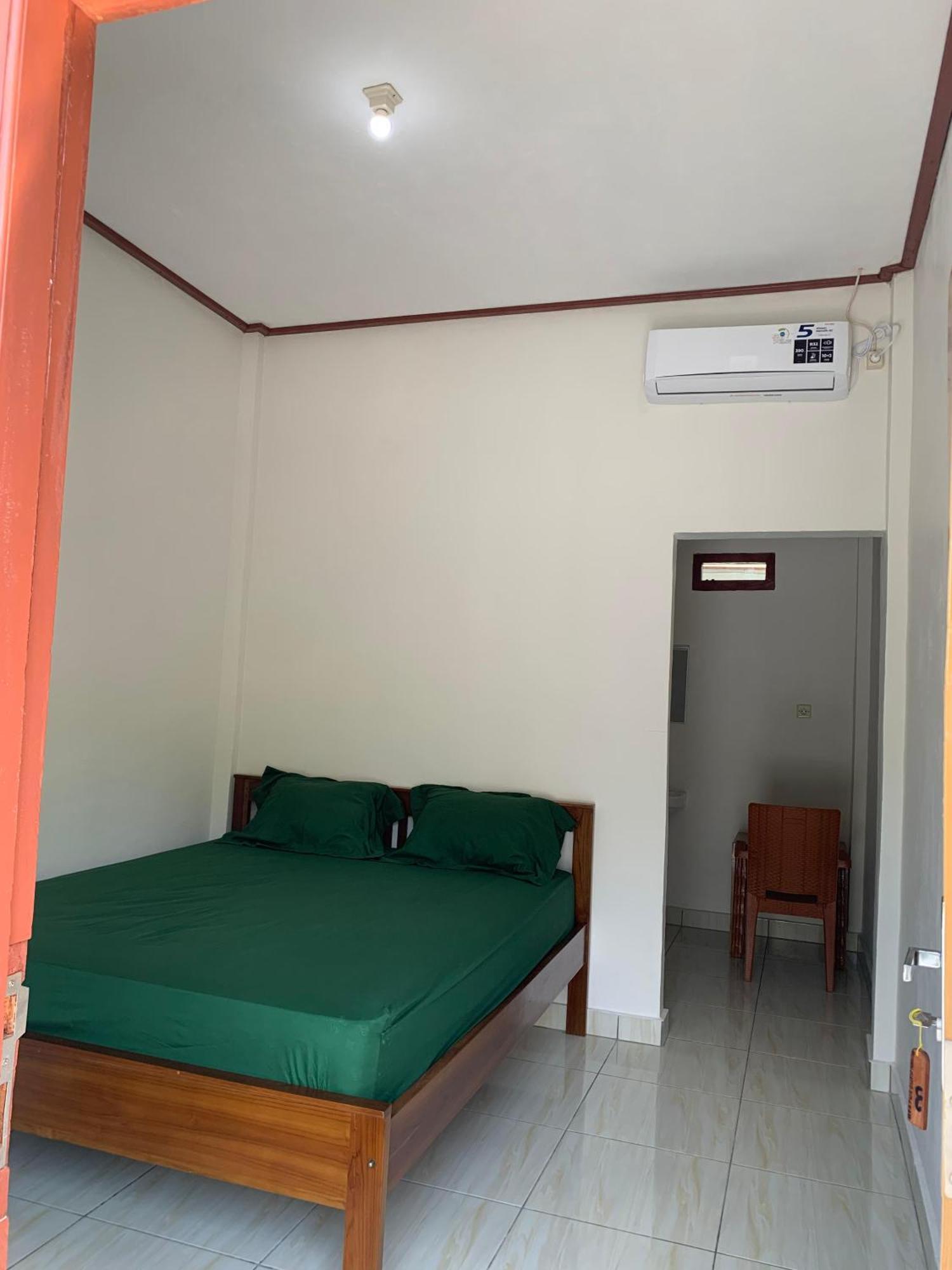 Bertus Guesthouse 라부안 바조 외부 사진